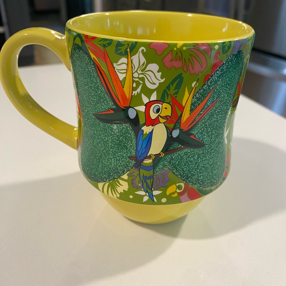 Minnie Mouse The Main Attraction limited edition The Enchanted Tiki Room